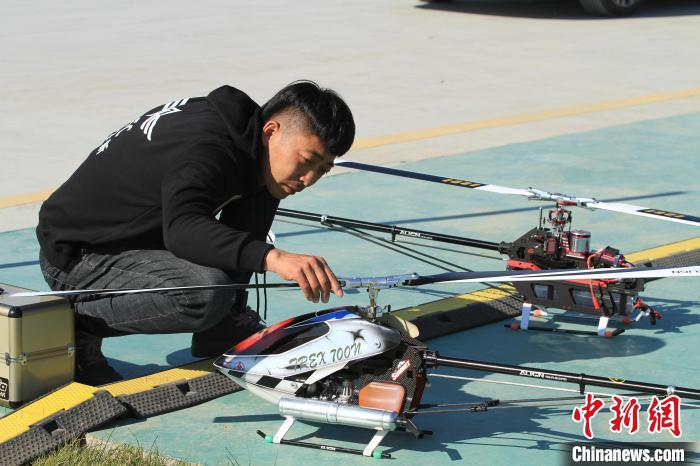 无人机赛车破解版无人机赛车(DroneRacer)中文版下载(图1)