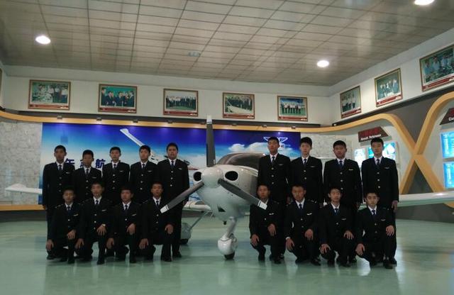 绥阳县：无人机培训赋能“低空经济”(图1)